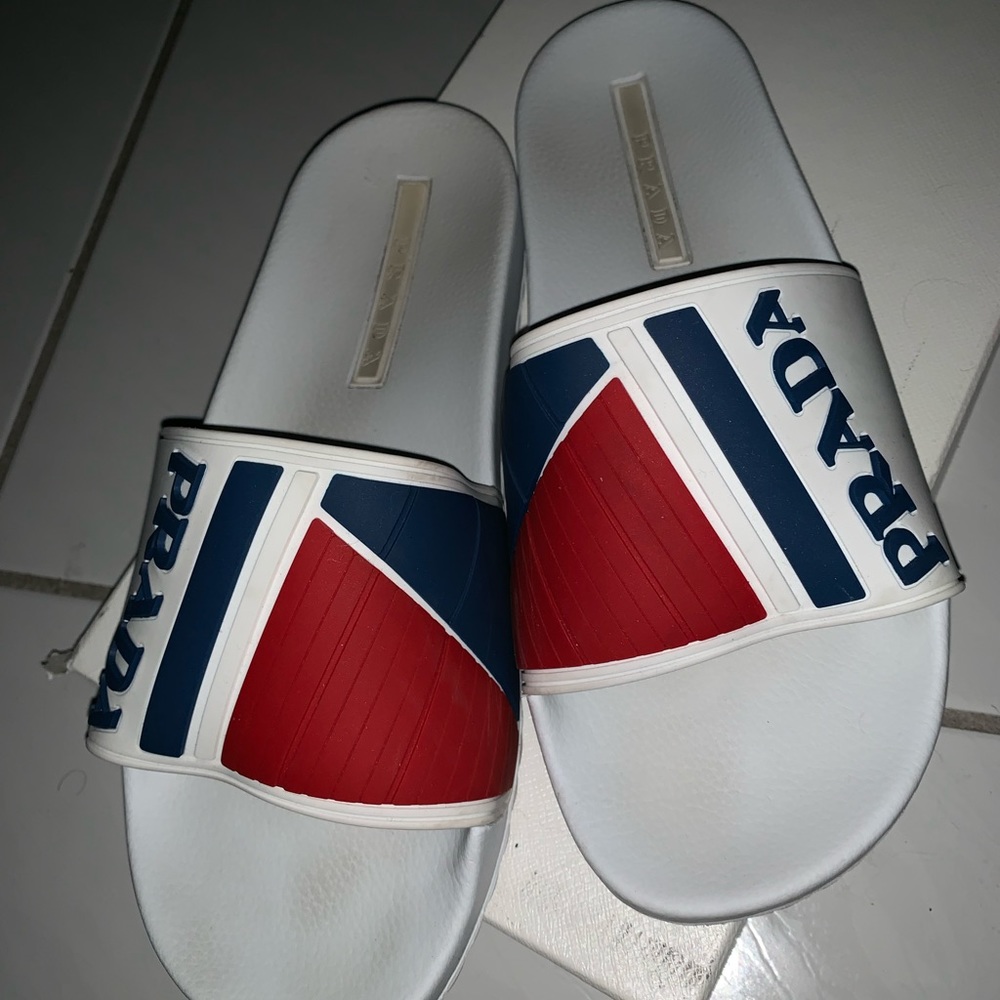 Prada slides
